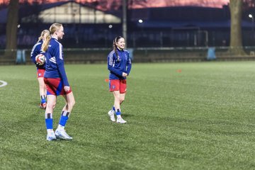 Bild 96 - wBJ Hamburger SV - Eimsbuettler TV 2 : Ergebnis: 16:0